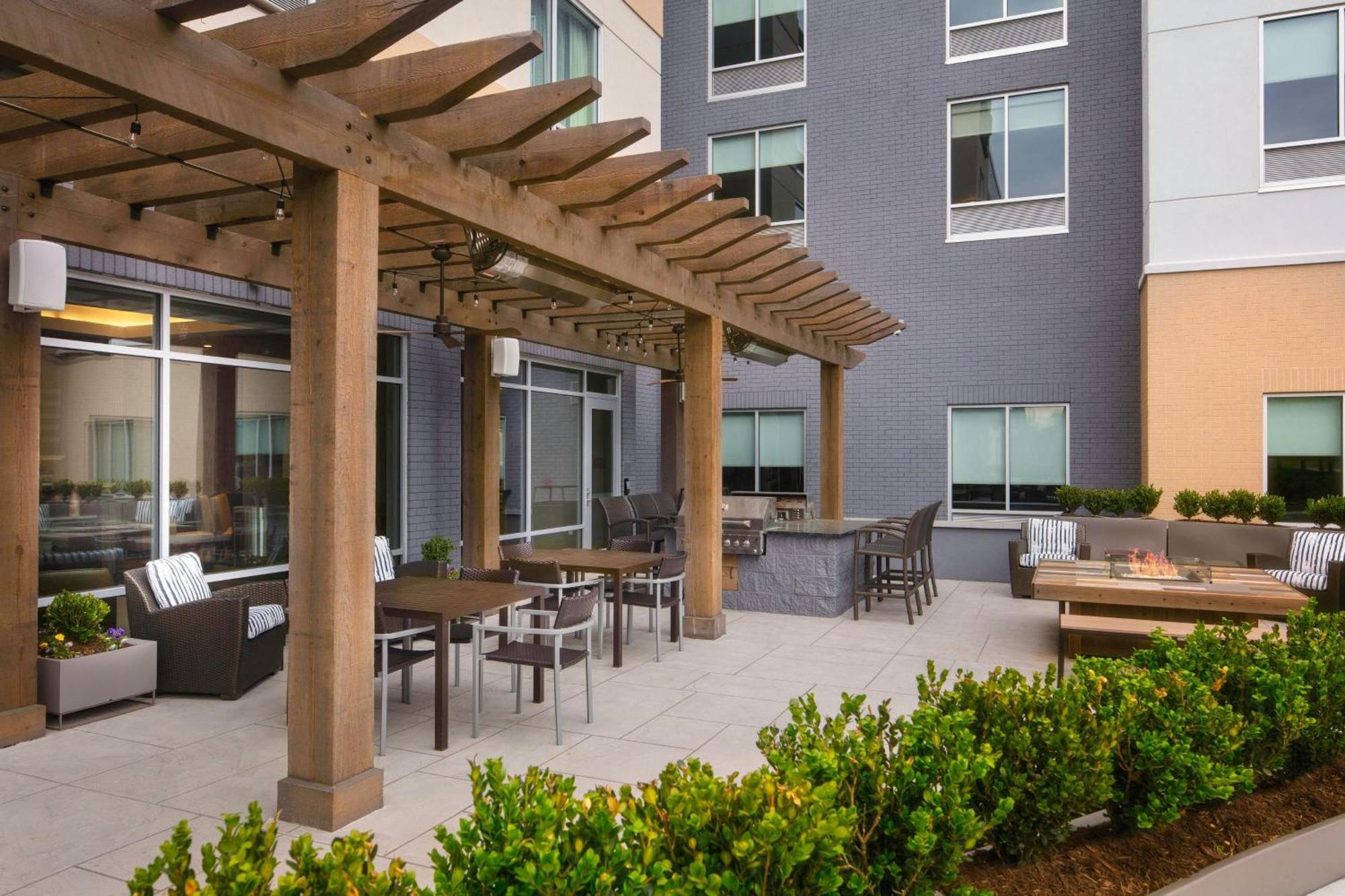 Fairfield Inn & Suites By Marriott Louisville Northeast Esterno foto